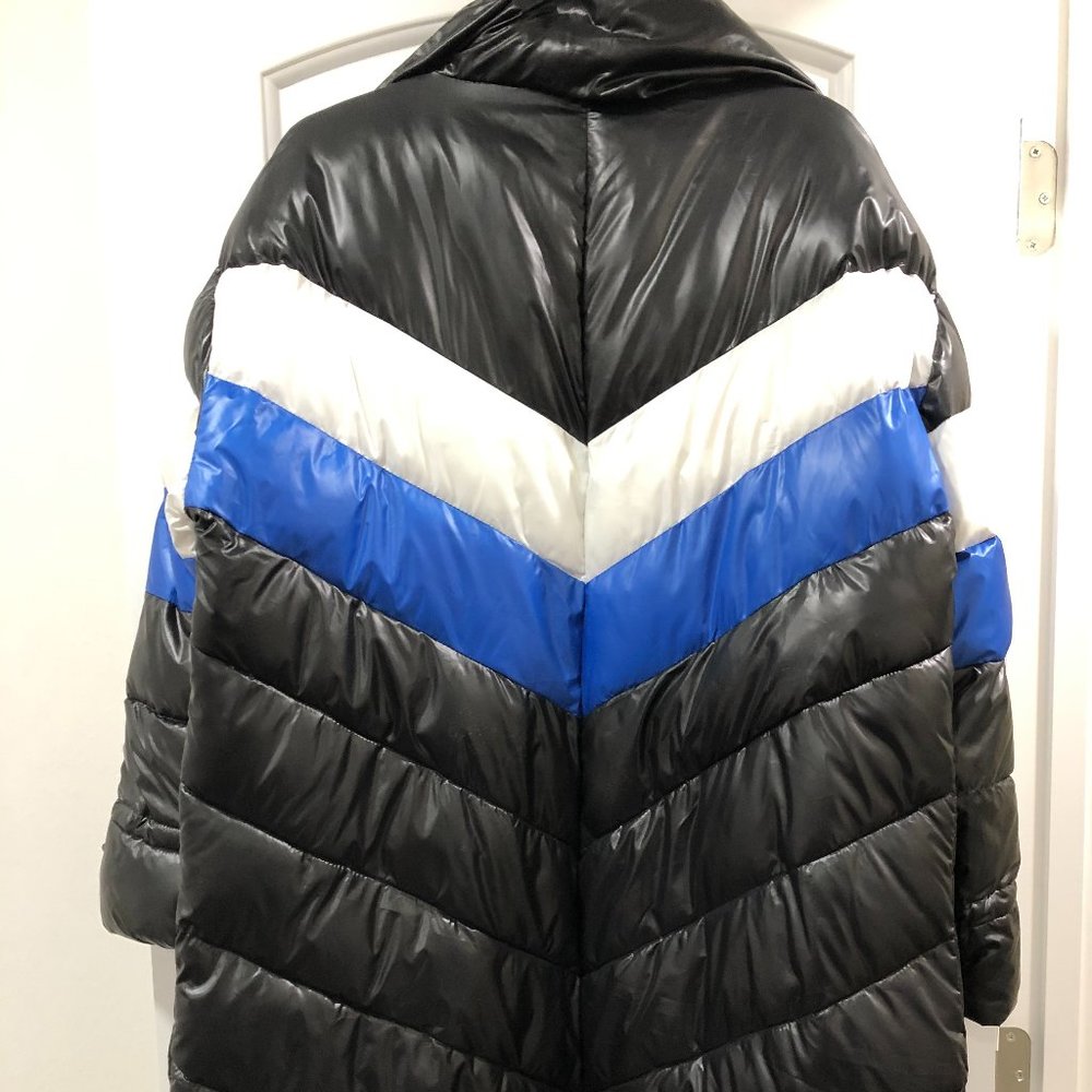 Oversized Jacket - Picture 2 of 6